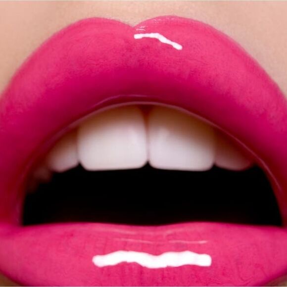 Too Faced Lip Injection Plumping Lip Gloss in People Pleaser (Hot Fuscia Pink) - Picture 5 of 16